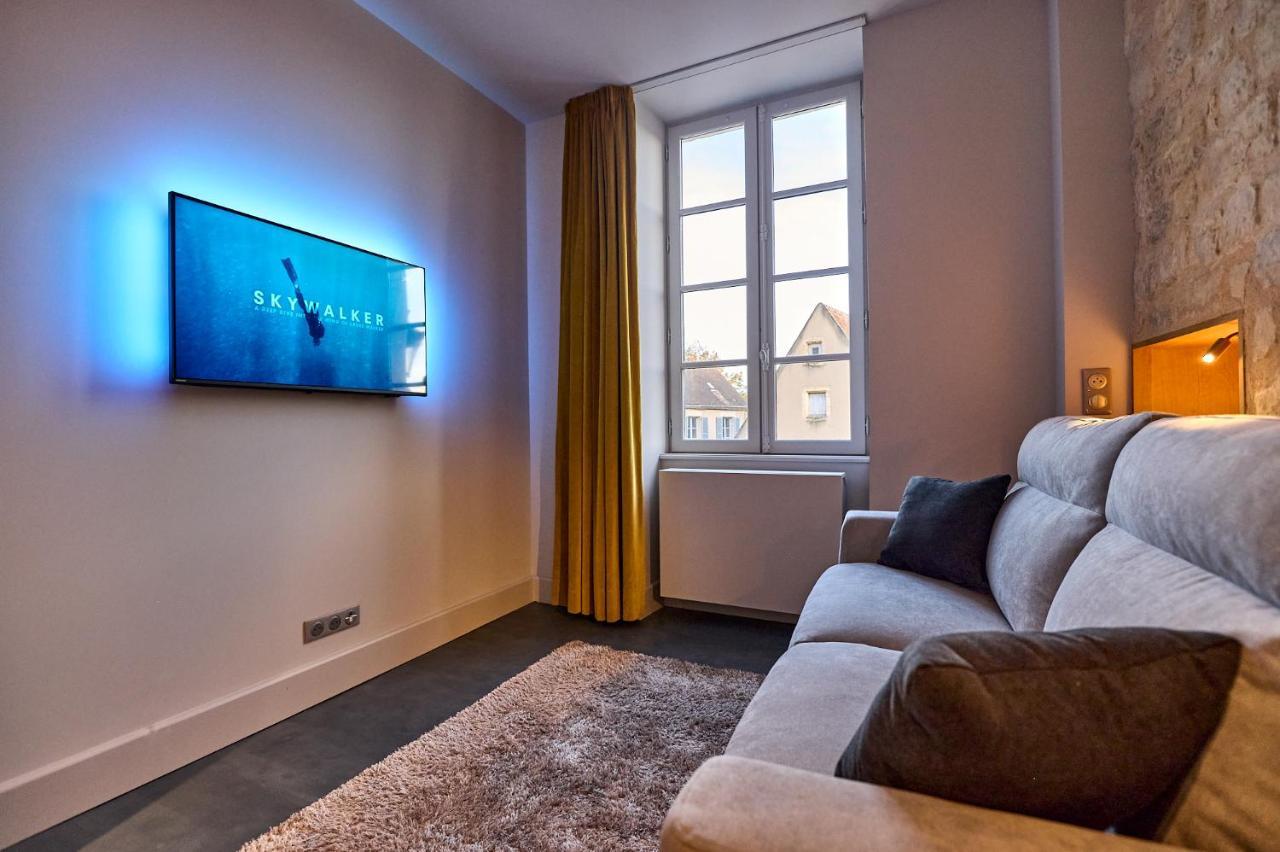 Appartement Montagnon - Les Suites Du Palais - Classe 4 Etoiles, Parking Prive, Vue Cathedrale, 3 Chambres, Primo C0Nciergerie Nevers Exterior photo