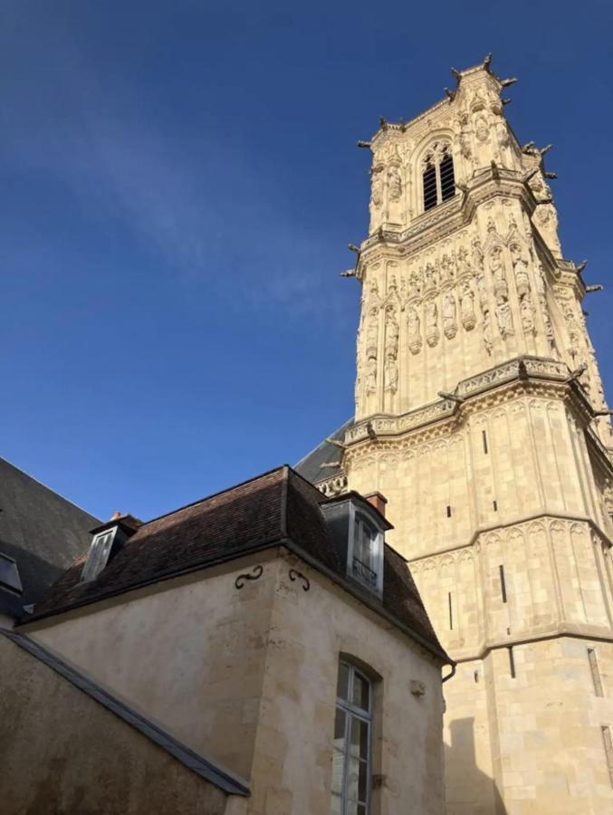 Appartement Montagnon - Les Suites Du Palais - Classe 4 Etoiles, Parking Prive, Vue Cathedrale, 3 Chambres, Primo C0Nciergerie Nevers Exterior photo