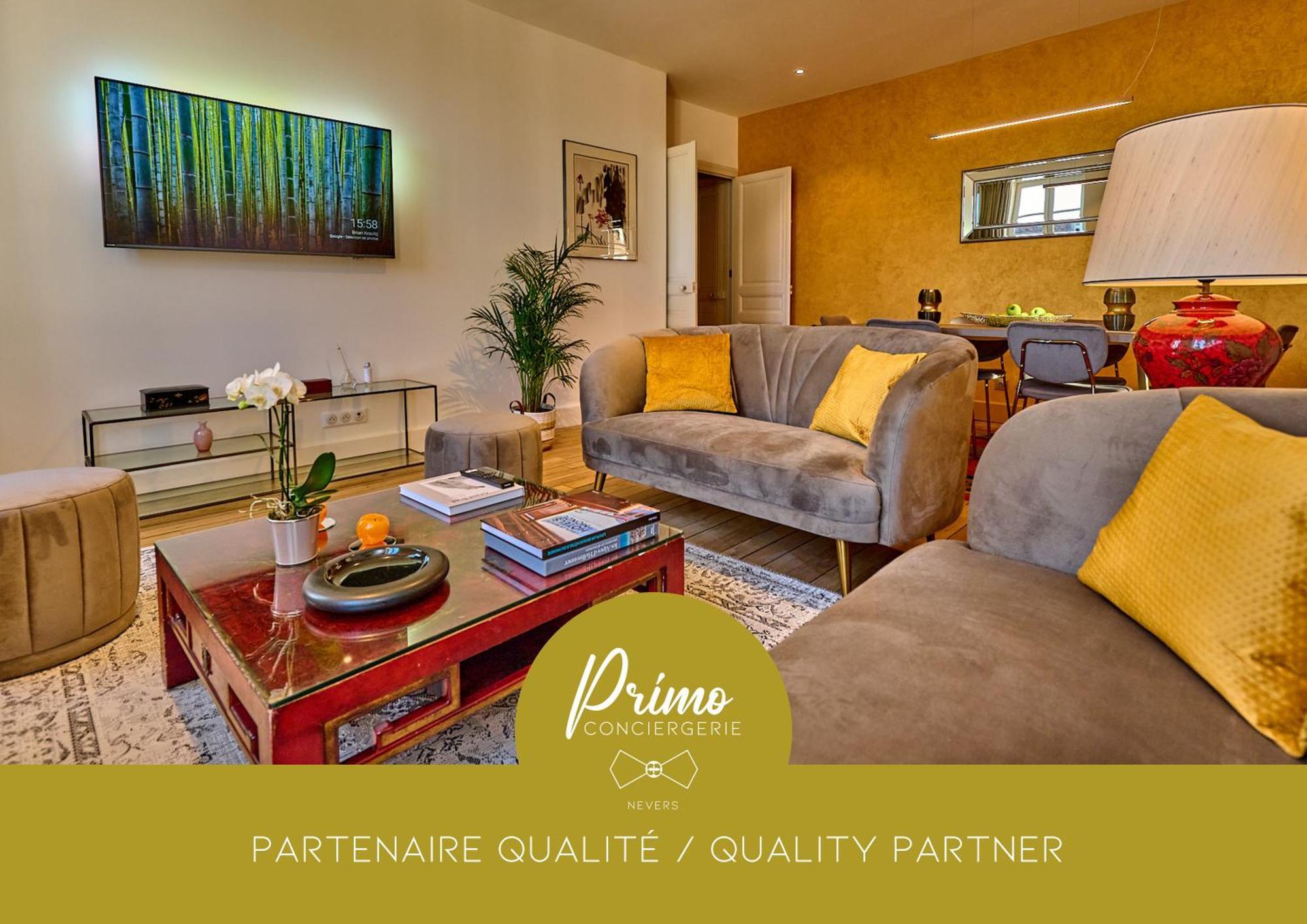 Appartement Montagnon - Les Suites Du Palais - Classe 4 Etoiles, Parking Prive, Vue Cathedrale, 3 Chambres, Primo C0Nciergerie Nevers Exterior photo